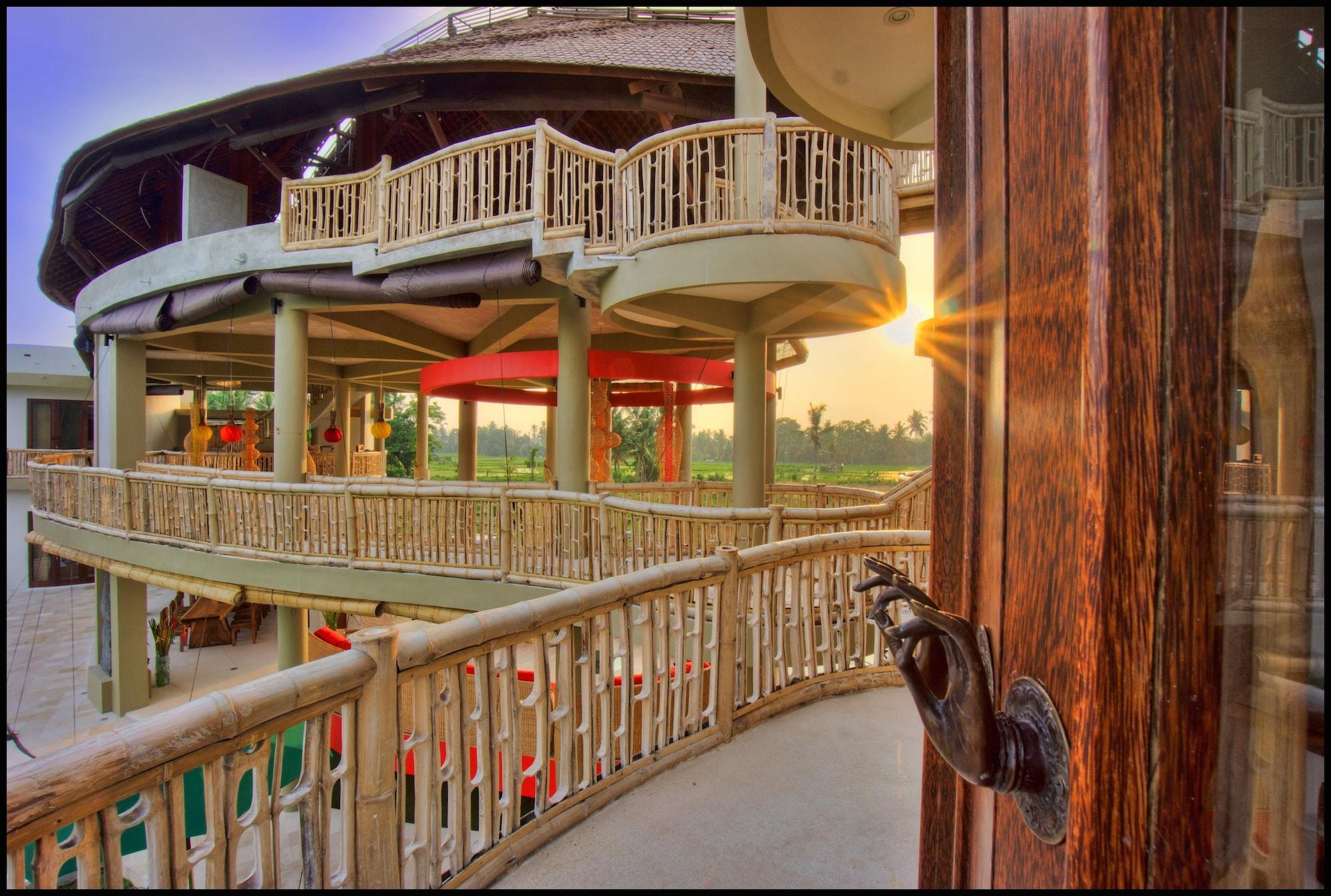 Floating Leaf Eco-Luxury Retreat Hotel Sukawati  Ngoại thất bức ảnh